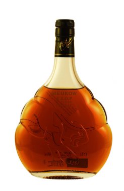 Fransız Meukow VSOP, her biri en az altı yaşında birkaç konyaktan oluşan birinci sınıf bir konyaktır..