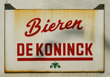 Antwerp, Belçika - De Koninck şehir bira fabrikası, 1833 'ten beri burada bira üretiliyor. Belçika bira kültürü, UNESCO 'nun soyut kültürel mirası listesinde yer alıyor..