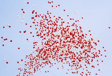 Gökyüzündeki şişme balonların arka planı