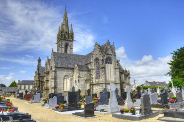 BODILIS, FRANCE - Notre-Dame Kilisesi, kilise Bodilis Parish 'e aittir (Enclos paroissial). Bodilis, İngiltere 'nin Finistere bölgesinde yer almaktadır..