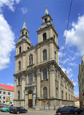 BRZEG, POLAND - Brzeg Tarih Şehir Merkezi 'ndeki Kutsal Haç Kilisesi