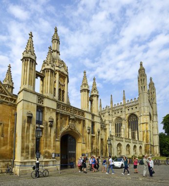 CAMBRIDGE, BİRLİK KINGDOM - King 's College, İngiltere manzarası. Cambridge, İngiltere 'nin Cambridgeshire kentinde bulunan bir üniversite kentidir..