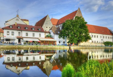 Ceske Budejovice, Çek Cumhuriyeti - Tarihi şehir merkezi. Ceske Budejovice, Güney Bohemya Bölgesi 'nin en büyük şehri ve aynı zamanda siyasi ve ticari başkentidir.