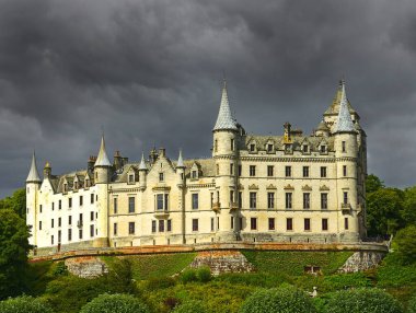 Dunrobin kalesi, saray ve park Sutherland 'da, İskoçya' nın Highland bölgesinde, Büyük Britanya