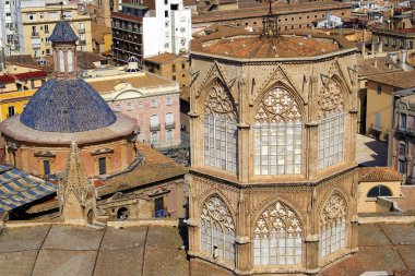 İspanya, Valencia 'nın renkli çatıları