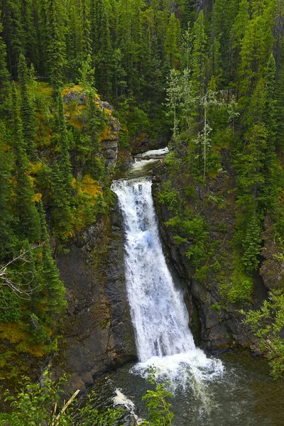 Barbour Falls Monkman Provincial Park Northern Rockies Kolumbia Brytyjska Kanada — Zdjęcie stockowe