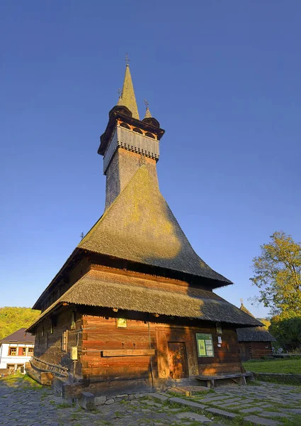 Die Holzkirche Von Budesti Josani Rumänien Die Untere Kirche Wurde — Stockfoto