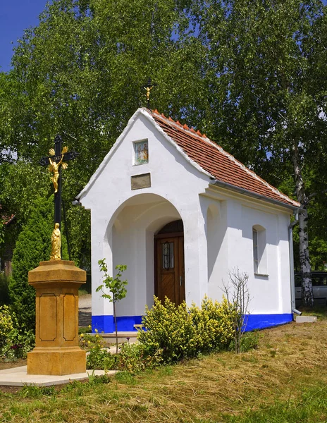 Chapel Fields Traditional Folk Architecture Village Vlcnov Moravia Czech Republic — Stockfoto