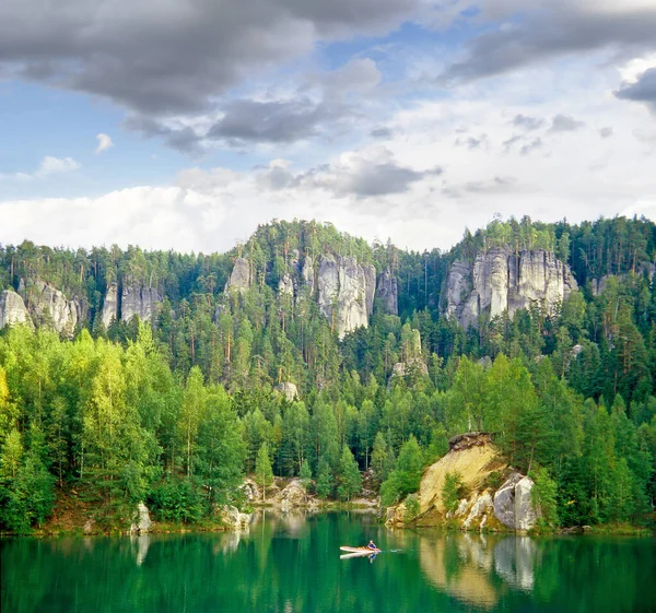 Озеро Скальном Городе Adrspach Национальный Парк Adrspach Чехия — стоковое фото