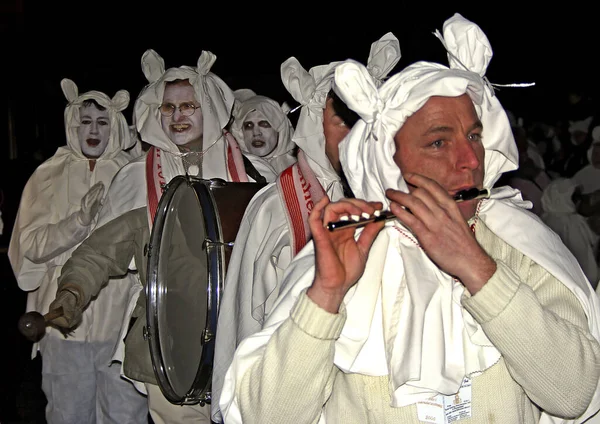 Een Niet Geïdentificeerde Deelnemers Aan Traditionele Ghost Parade Februari Blankenheim — Stockfoto
