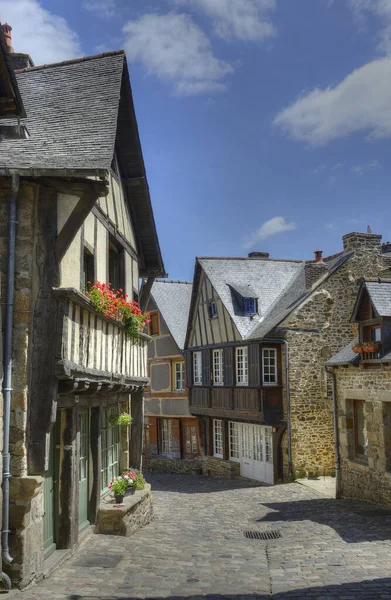 Dinan Oude Kozijnen Huizen Straat Van Oude Stad Dinan Een — Stockfoto