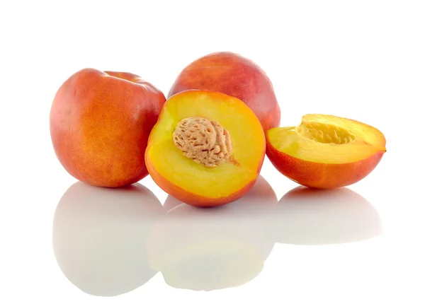 Sammlung natürlicher Pfirsichfrüchte — Stockfoto