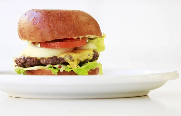 Grande cheeseburger — Fotografia de Stock