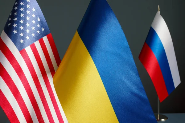 Vlaggen Van Oekraïne Vlag Van Rusland — Stockfoto