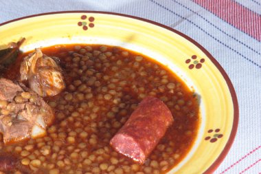 Lentejas con chorizo