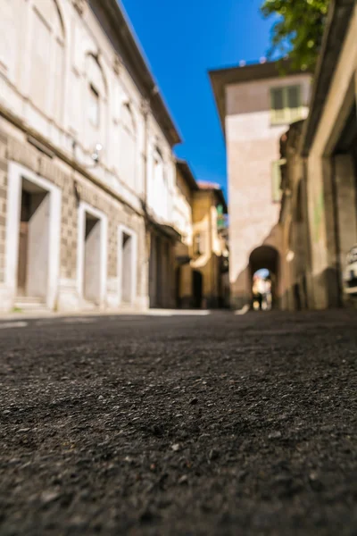 Italian street in summer — Stock Photo, Image