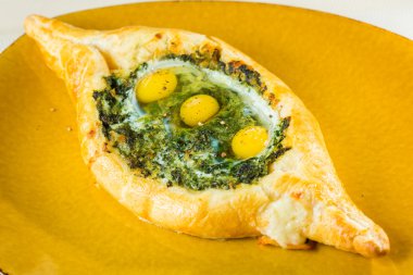 Acara khachapuri kadar yakın 