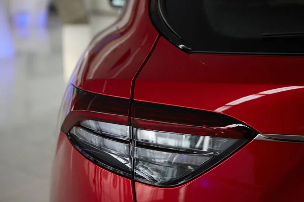 Detalle en la luz trasera de un coche . — Foto de Stock