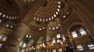 İstanbul, Türkiye 'de Mavi Cami veya Sultan Ahmet Cami iç mimarisi