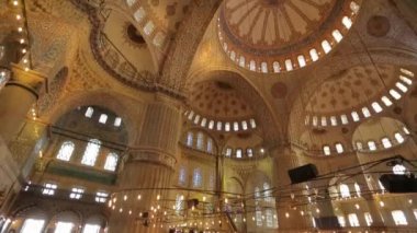 İstanbul, Türkiye 'de Mavi Cami veya Sultan Ahmet Cami iç mimarisi