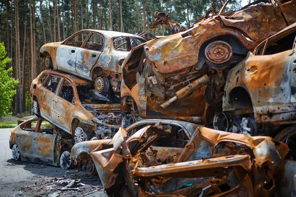 Багато Іржавих Спалених Машин Було Розстріляно Російськими Військовими Після Розстріляли — стокове фото