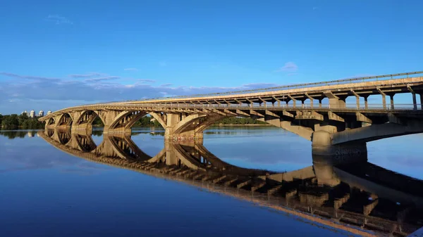 Pont Métro Sur Rivière Dnipro Kiev Ukraine — Photo
