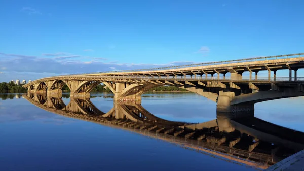 Pont Métro Sur Rivière Dnipro Kiev Ukraine — Photo