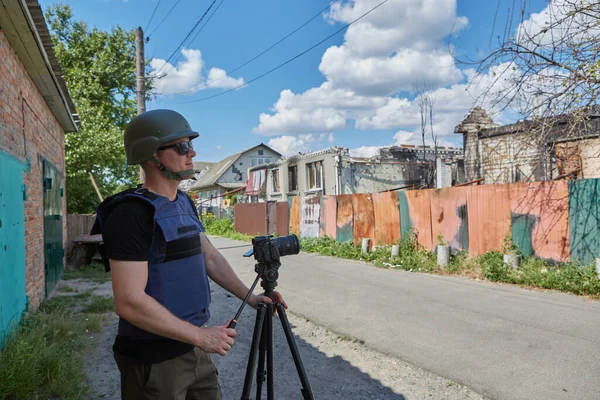 Fotografie Korespondentów Wojennych Zniszczyły Budynki Bombardowaniu Miasta Czernihów Ukrainie Wojna — Zdjęcie stockowe