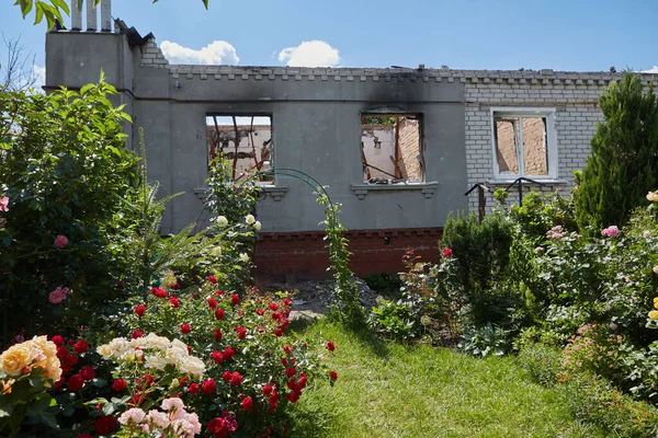 Csernyik Ukrajna 2022 Kilátás Romos Ház Utcán Után Légitámadás Romok — Stock Fotó