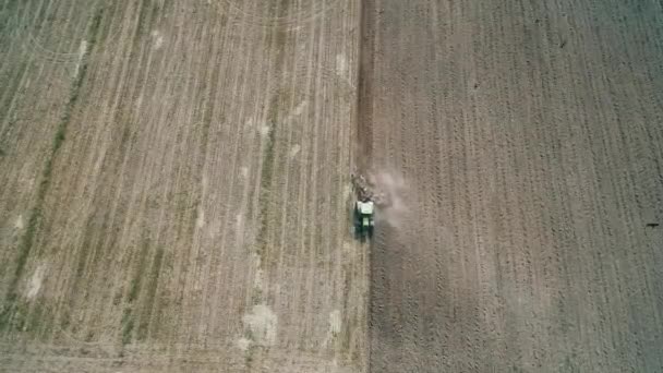 Aerial View Plowing Land Tractor Cultivation Kyiv Region Ukraine — 비디오