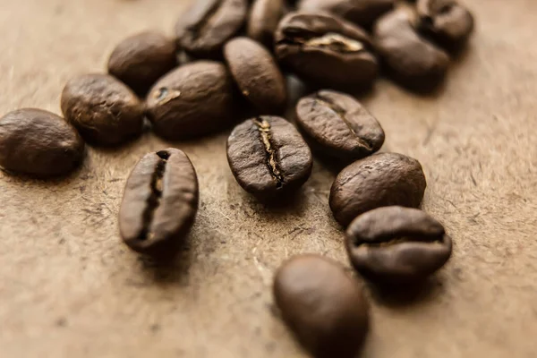 茶色の焙煎コーヒーの背景のクローズアップ Slow Dof — ストック写真