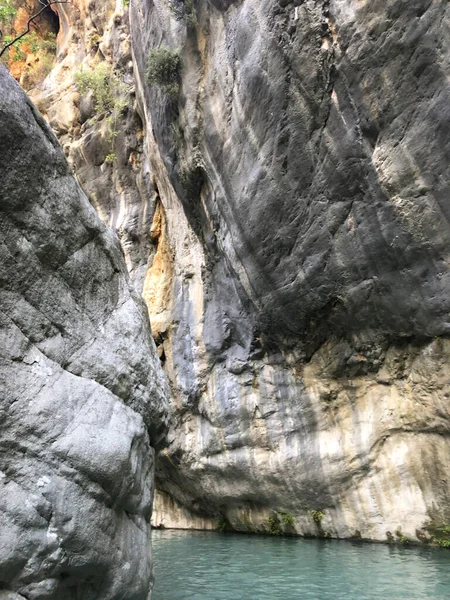 Kanyon Goynuk Hindi Su Kayası. Yaz Sonbahar Gezisi.