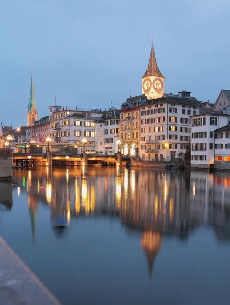 Rivier de limmat. Zurich, Zwitserland — Stockfoto