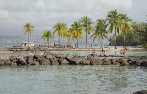 Beach of Puent-du-But (Pointe du Bout). Martinique — Stock Photo, Image