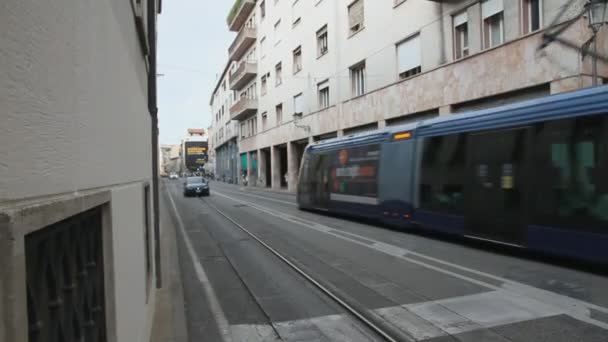 City Street (Riviera dei Ponti Romani). Padua, Veneto, Italy — Stock Video