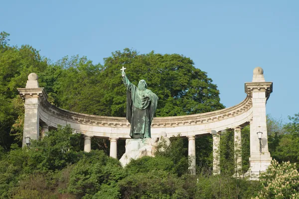 Monumento al obispo Gellert. Budapest, Hungría — Foto de Stock