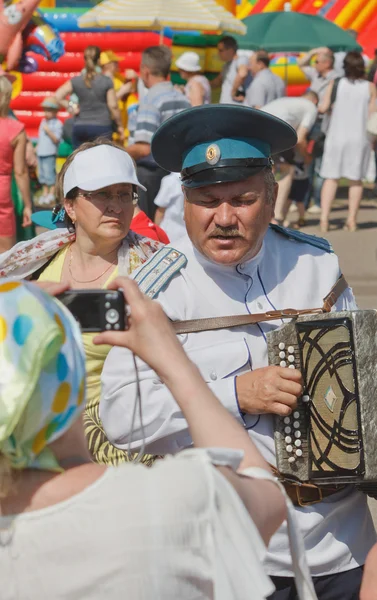 Acordeonista cosaco. "Karavon-2014", Tartaristán — Foto de Stock