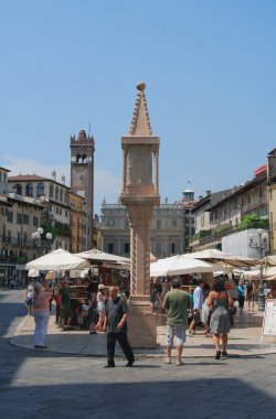 Erbe square. Verona, İtalya