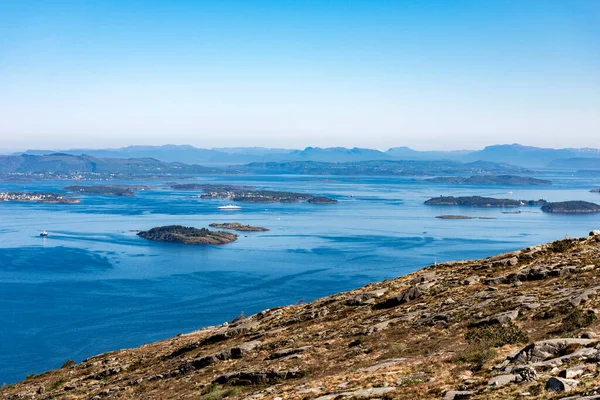 Una Vista Spettacolare Lifjel Alle Isole Traghetto Tra Stavanger Tau — Foto Stock