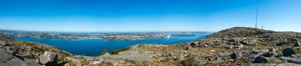 Panorámás Kilátás Lifjel Csúcsra Gandsfjord Fjordra Stavanger Várossal Norvégiával 2018 — Stock Fotó