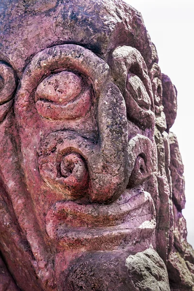 Scultura di un volto in un'isola di Pasqua moai — Foto Stock