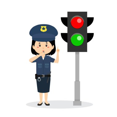 Polis üniforması giyen mutlu kız trafik lambasının yanında duruyor.