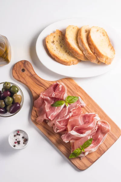 Primo Piano Fette Sottili Prosciutto Cibo Italiano — Foto Stock