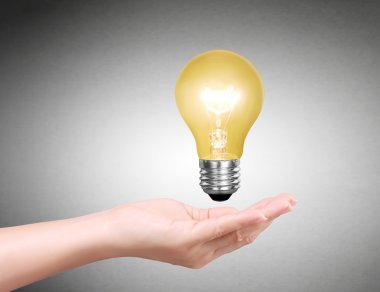 fikirler ampul ışık yandan