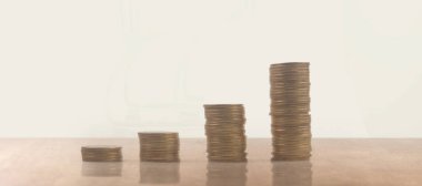 Ticari grafiği olan para yığını, mali yatırım kavramı