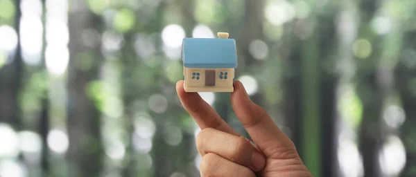 Hand Holding House Model Property Insurance Security Buy Rent House — Foto de Stock