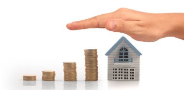 Ev Yapısı, iş yeri fikri, model ev ve madeni para.