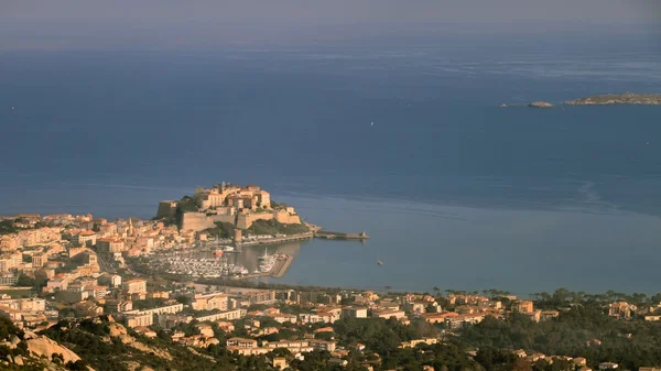 Λιμάνι Calvi και την Ακρόπολη, Κορσική — Φωτογραφία Αρχείου