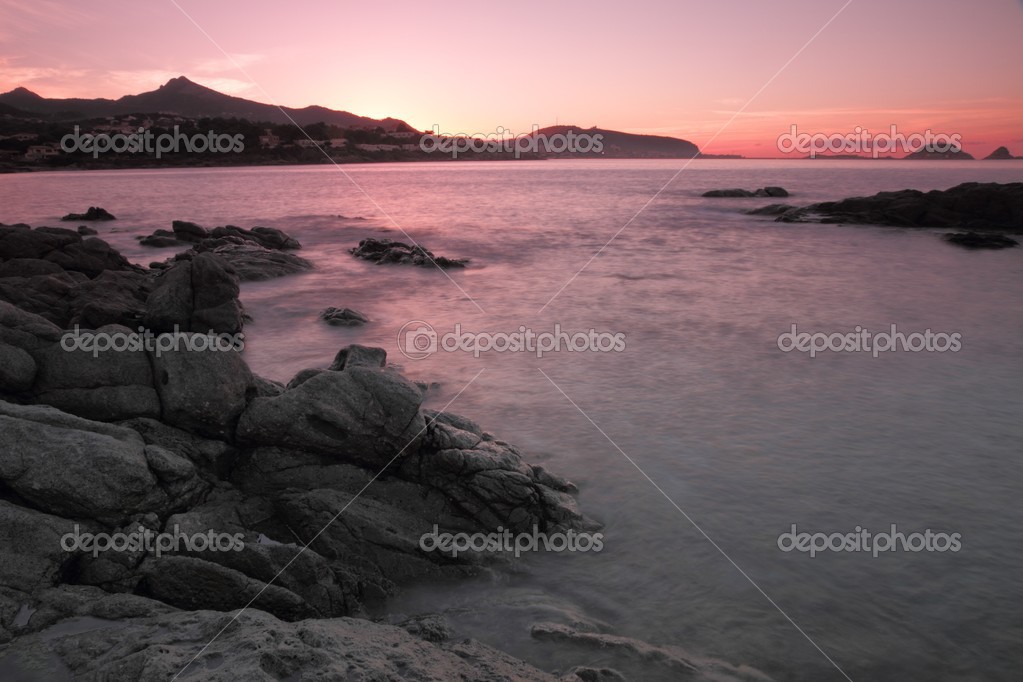 Coucher De Soleil Sur Lile Rousse En Corse Photographie