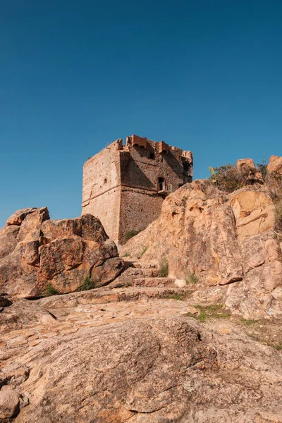 Porto Nun Batı Kıyısındaki Porto Daki Kayaların Arasındaki Antik Ceneviz — Stok fotoğraf